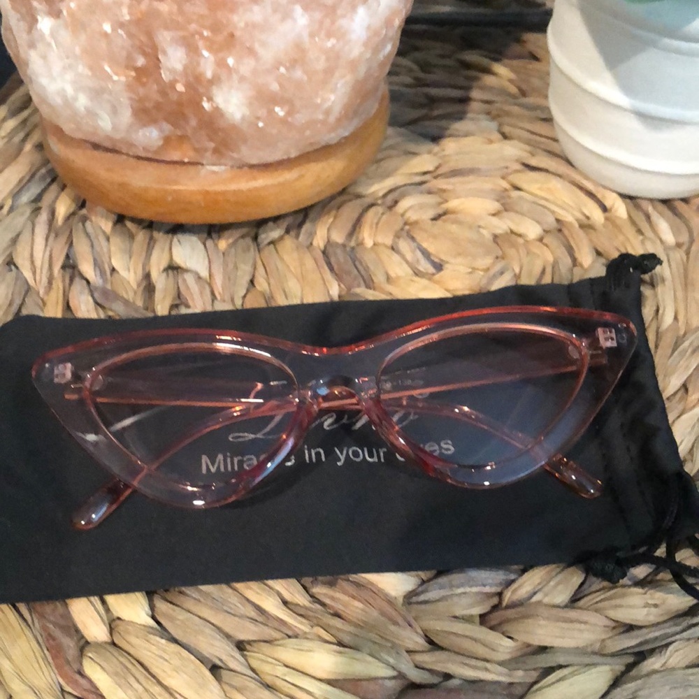 Livho Retro Vintage Narrow Cat Eye Sunglasses